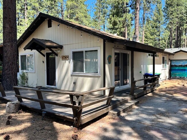 Photo - 3Bd home in a quiet neighborhood only minu...