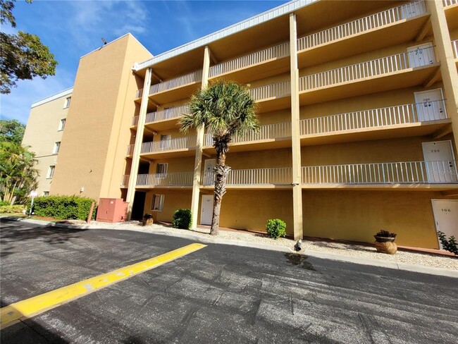 Building Photo - 2366 E Mall Dr Unit 208 Rental