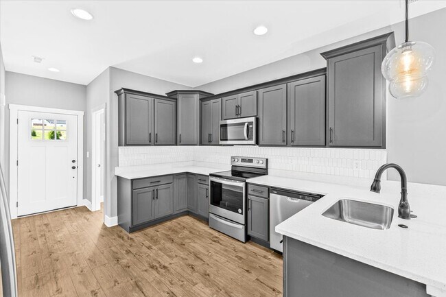 Photo - 546 Gray Station Rd