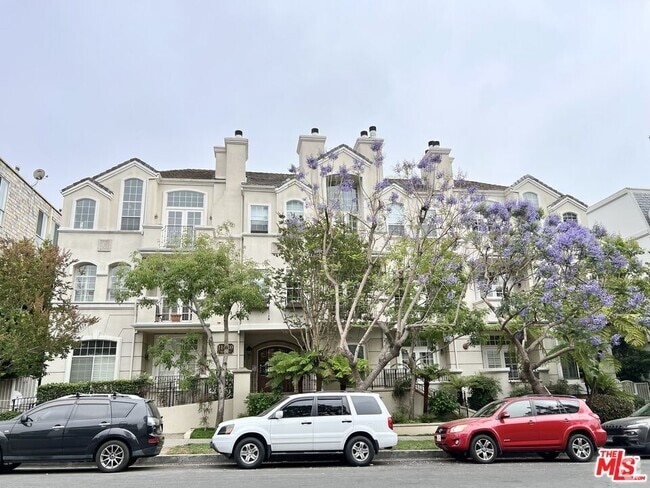 Building Photo - 11680 Montana Ave Unit 305 Rental