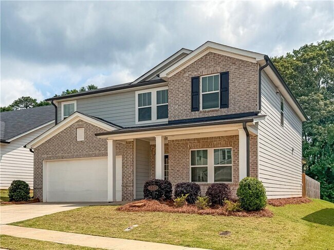 5836 Hackberry Ln