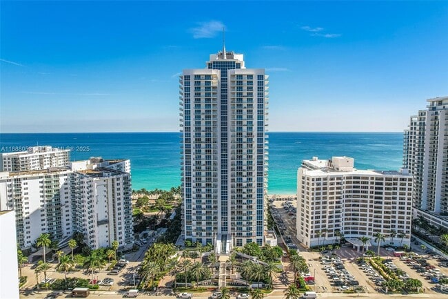 Photo - 3101 S Ocean Dr Unidad 1904