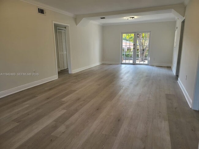 Photo - 2330 SW 31st Ave