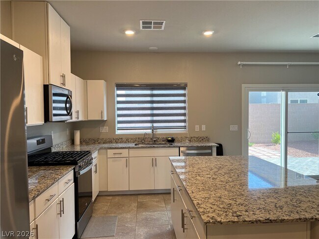 Photo - 7521 Dragonfruit Ave
