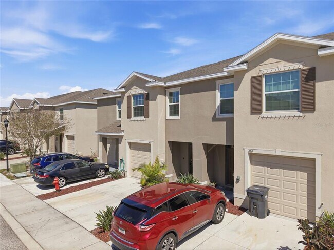 Photo - 424 Newmont Cir