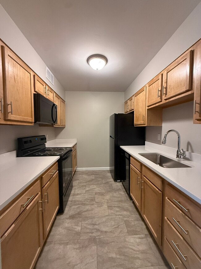 Photo - Shoreline Apartments