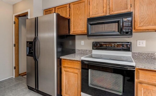 Photo - 4554 Lamplighter Cir Unit 4554