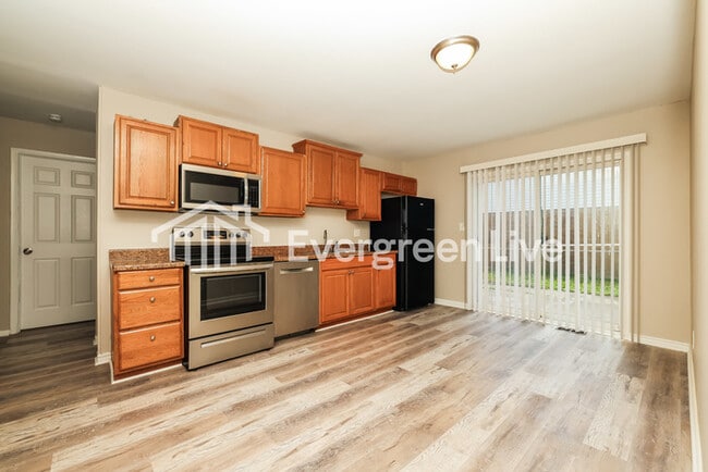 Photo - 108 Candy Ln