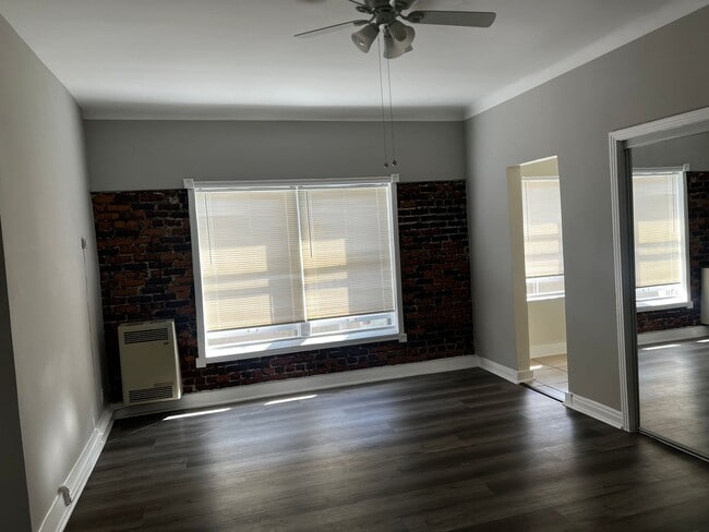 Building Photo - STUDIO $1495 LOS FELIZ HARDWOODS EXPOSED B... Unit 202 Rental