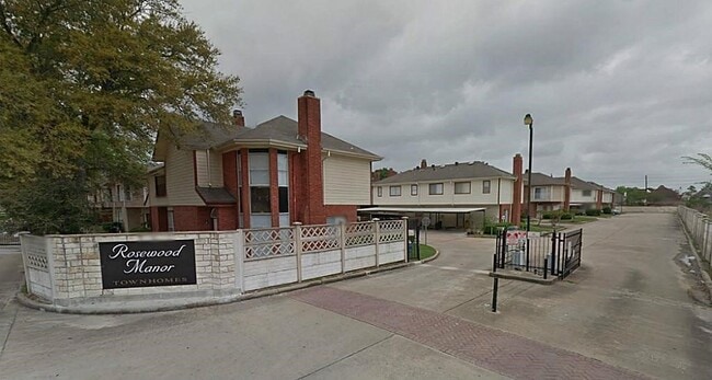 Building Photo - 13620 Rosewood St Unit 11A