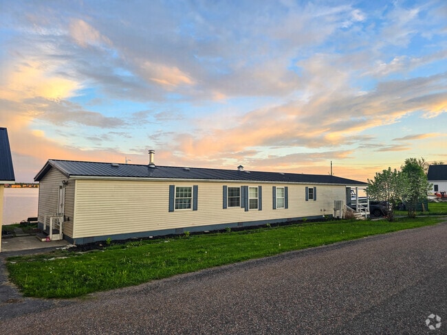 Building Photo - 17765 County Route 59 Rental