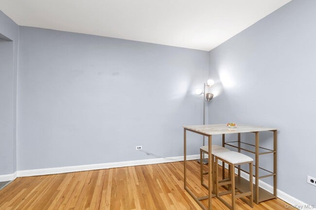 Photo - 84-19 51st Ave Unidad 2E