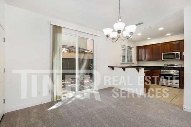 Photo - 5418 Washoe St