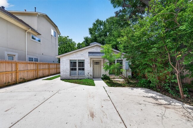 Photo - 6441 Kirby Dr