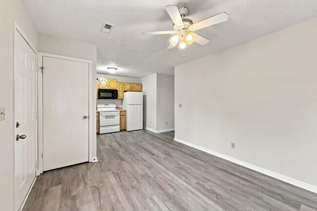 300 Cross Creek Rd Unit 3
