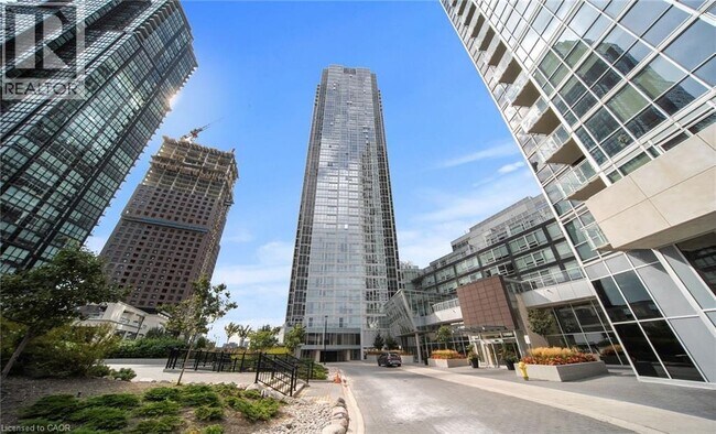 Photo - 2916 Hwy 7 Unité 309