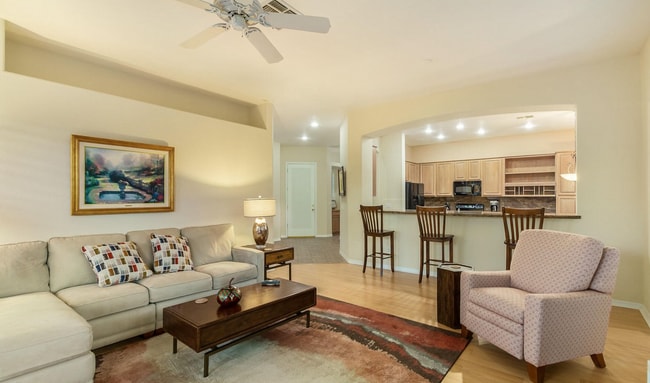 Photo - 892 W Raven Dr