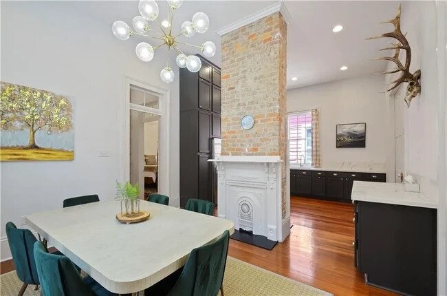 Photo - 435 Bouny St