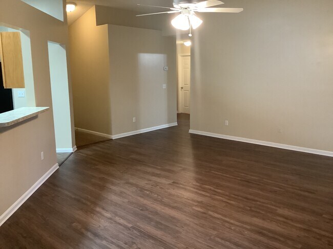 Photo - 2377 Companion Cir E