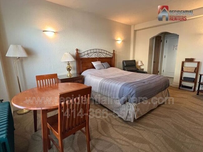 Photo - 1028 E Juneau Ave Unit 616