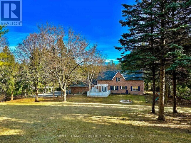 Photo - 8 Blue Grass Dr