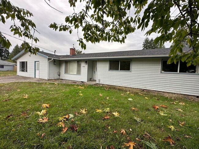 Photo - 3 Bedroom 2.5 Bathroom Hardwood Floors Fen...