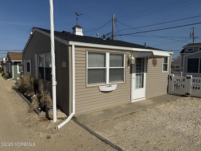 Photo - 24 E Amber Jack Way House