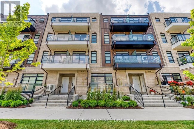 Photo - 57 Finch Ave W