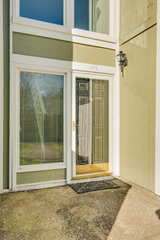 Photo - Amazing and spacious 3/2.5 Hermitage Townh...