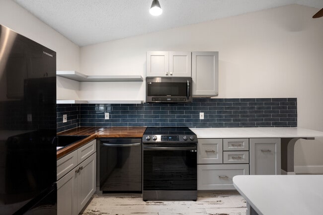 Kitchen 2 - 5214 Stacy St Apartments