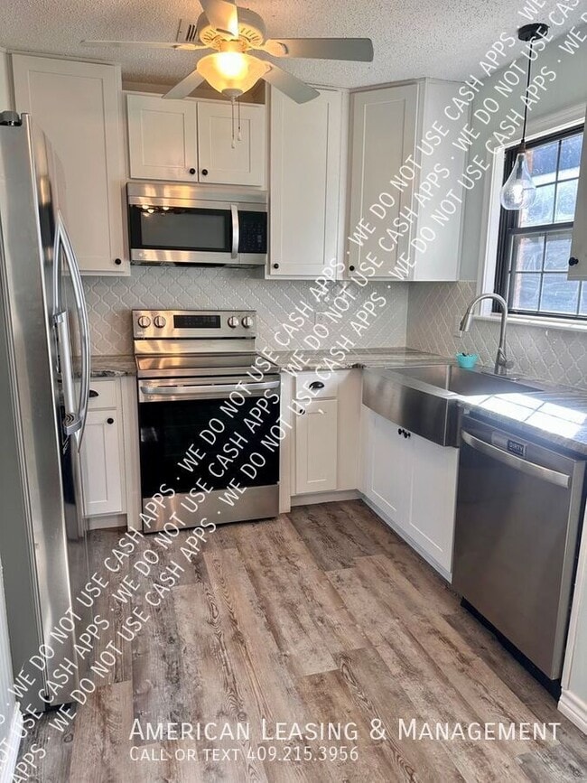 Photo - 819 Willow Oak St