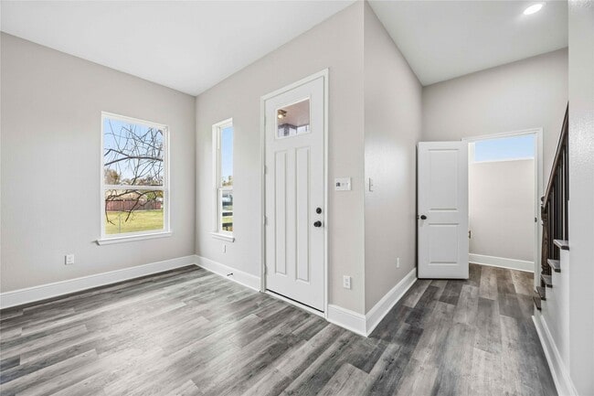 Photo - 2207 Des Chaumes St