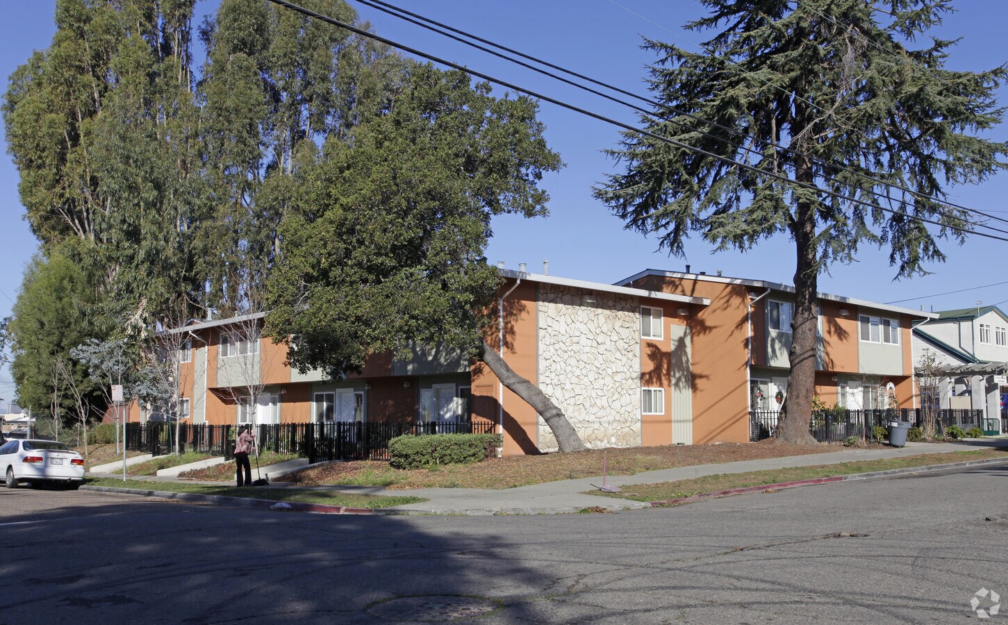 Photo - 2170 E 28th St Apartments
