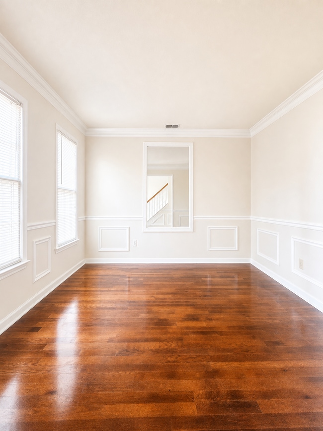 Photo - 1180 Market Square Ln NW
