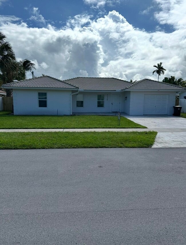 Photo - 1174 SW 5th St