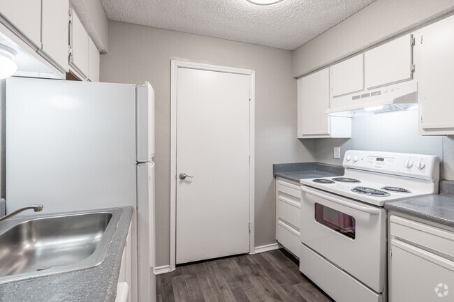 2BR, 2BA - The Harrison