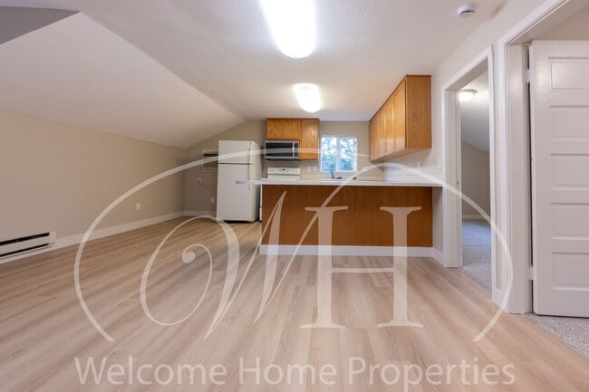 Photo - 115 SE 3rd St Unit 115 SE 3rd St Apt C