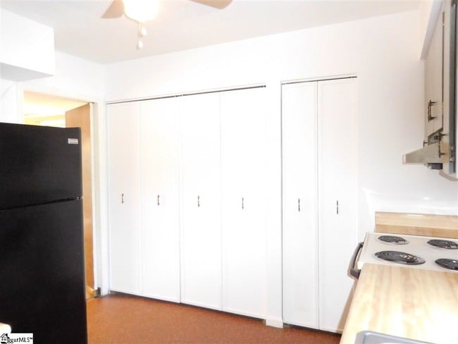 Photo - 31 Summercreek Dr