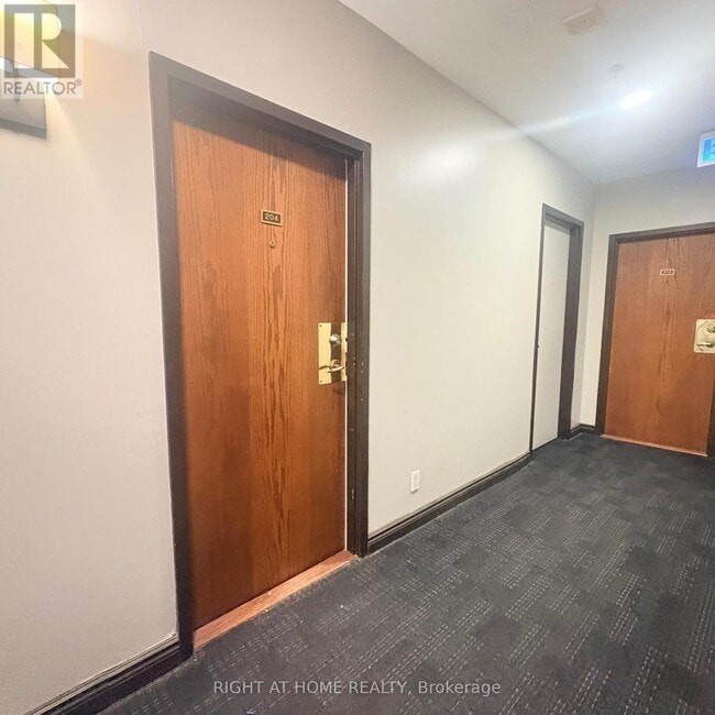 Photo - 135 Maitland St Unit 204