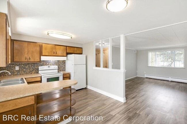 COTTONWOOD APARTMENTS