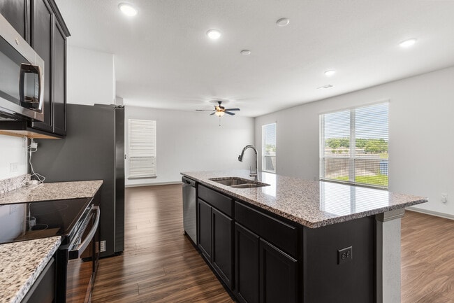 Photo - 1504 Elise Ave