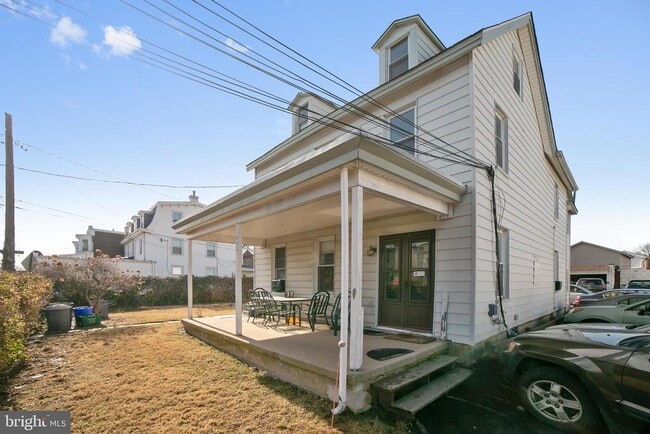 Building Photo - 435 Leedom St Unit 2 Rental