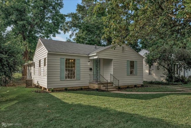 Photo - 3738 Greenway Pl