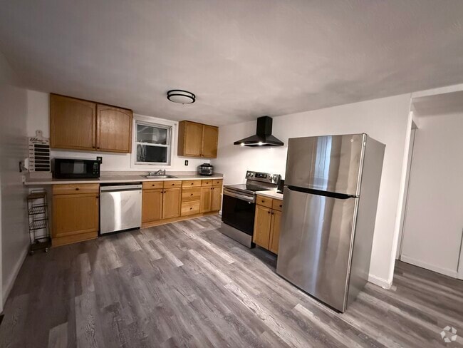 Building Photo - 65 W Warwick Ave Unit 65 Rental
