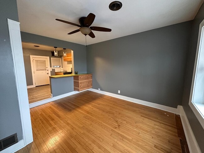 Photo - 705 E Center St