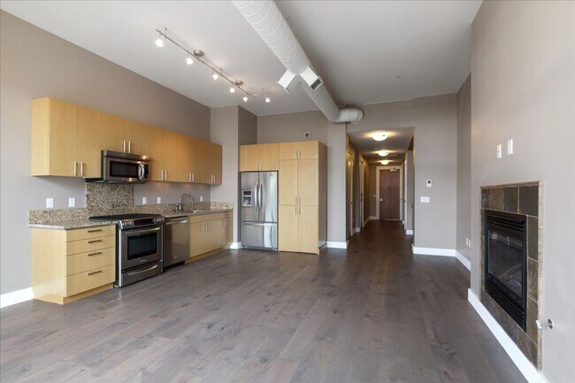 Photo - 1 Bedroom, 1 Bath Condo in the Heart of Do...