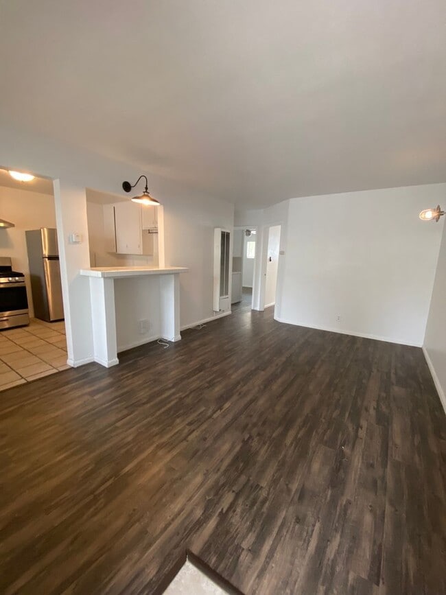 Photo - 4935 Coronado Ave Unit 4935