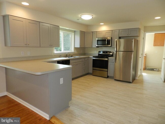 Photo - 302 Claiborne Ave