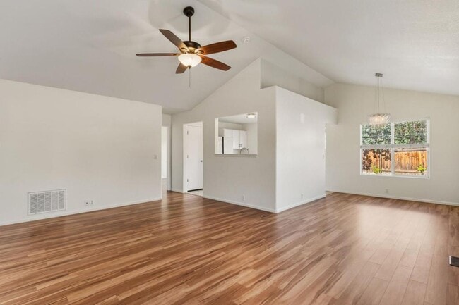 Photo - 8402 Snowdrop Ct