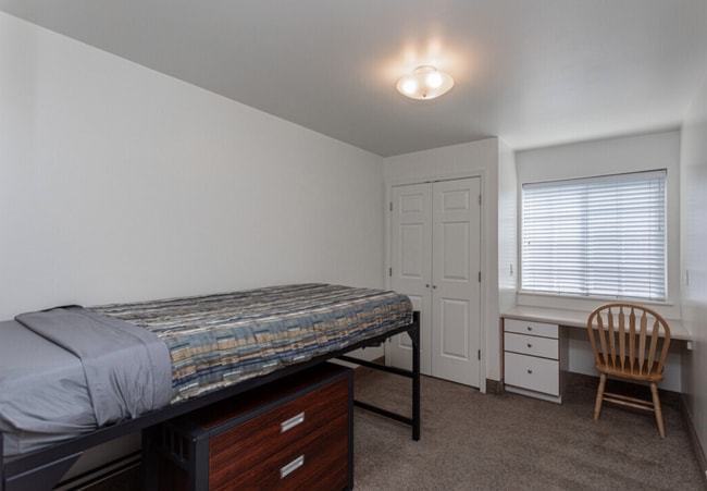Photo - Apartments @ Falls Crossing Phase &quot;1&... Unit Apply Now
